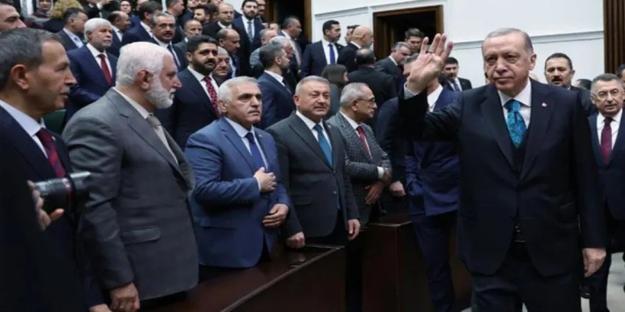 Ankara kulislerini hareketlendiren iddia: "Erdoğan 3 ismi görevden almaya hazırlanıyor"