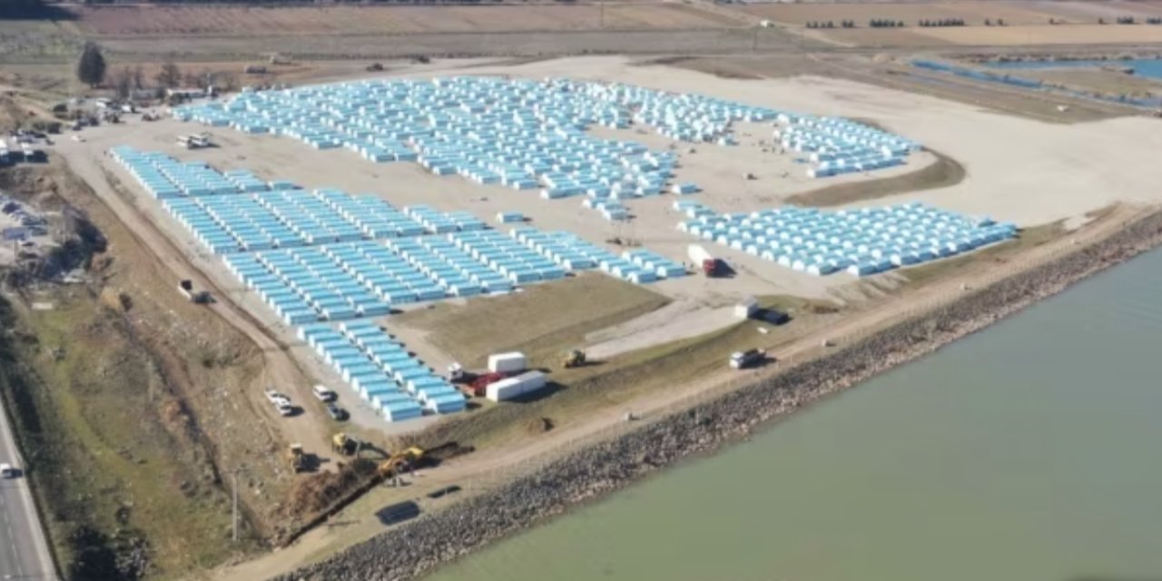 İtirazlara rağmen Dicle Nehri kıyısına kurulan çadırkent tahliye ediliyor