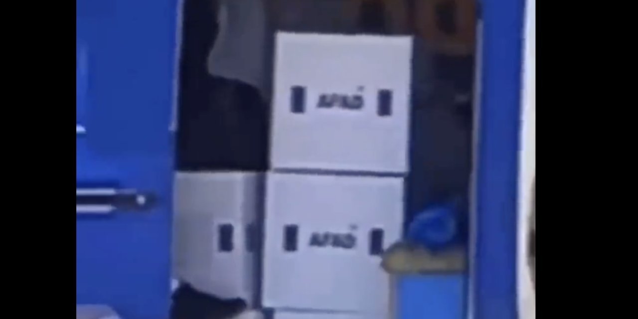 CHP'li Taşçıer, AFAD kolilerinin görüntülerini paylaştı: Derya Hanım açıklayabilecek misiniz?