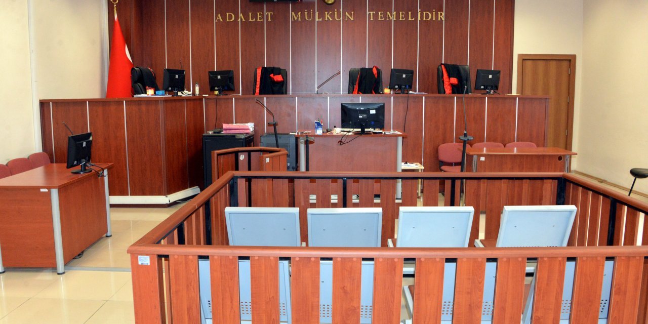 Barış Pehlivan, çocuğa istismar davasını gündeme getirdi, "Bir siyasetçinin baskı yaptığı doğru mu" diye sordu