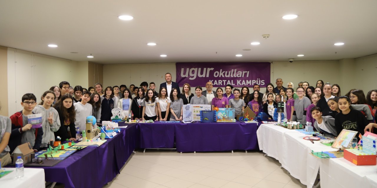 Kartallı Öğrenciler Atıklarını Sanata Dönüştürdü