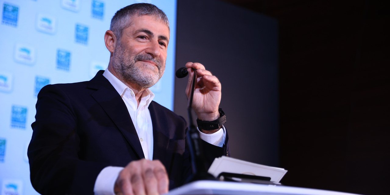 Nebati: Dövizdeki ikili fiyatın oluşması dedikoduları güçlendirse de ralli olması söz konusu değil