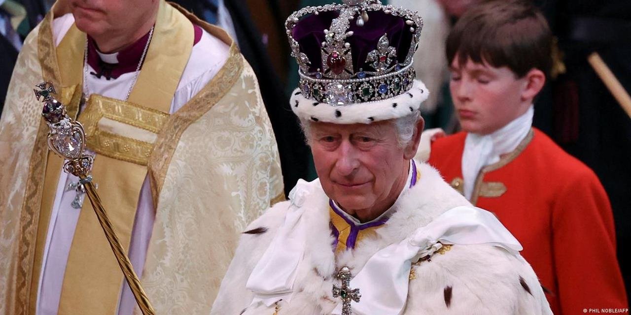 İngiltere Kralı taç giydi