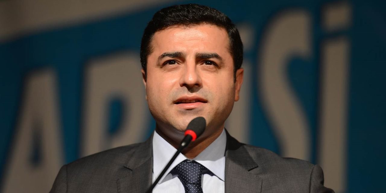 Demirtaş bu kez İzmirli seçmene seslendi: Elbette ilk tura bitecek bu iş
