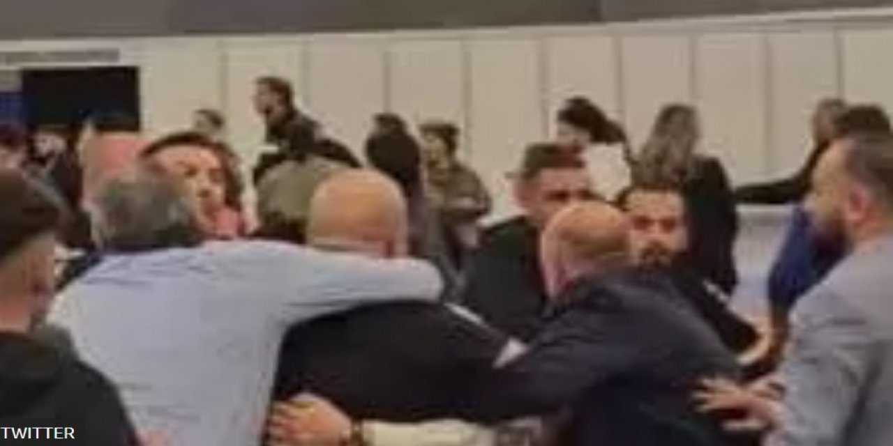 Amsterdam'da sandık başında kavga çıktı