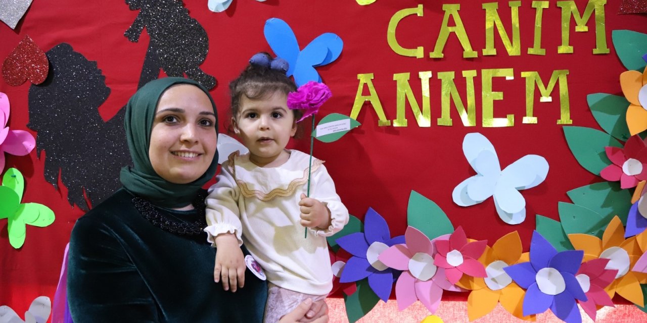 Kartal Belediyesi’nden Anneler Günü’ne Özel Renkli Kutlama