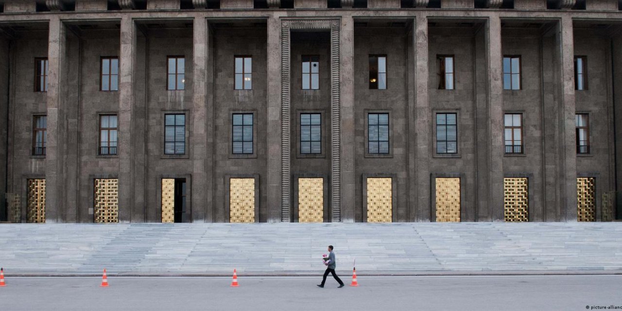 Sağ partilerin ağırlığıyla yeni TBMM nasıl olacak?