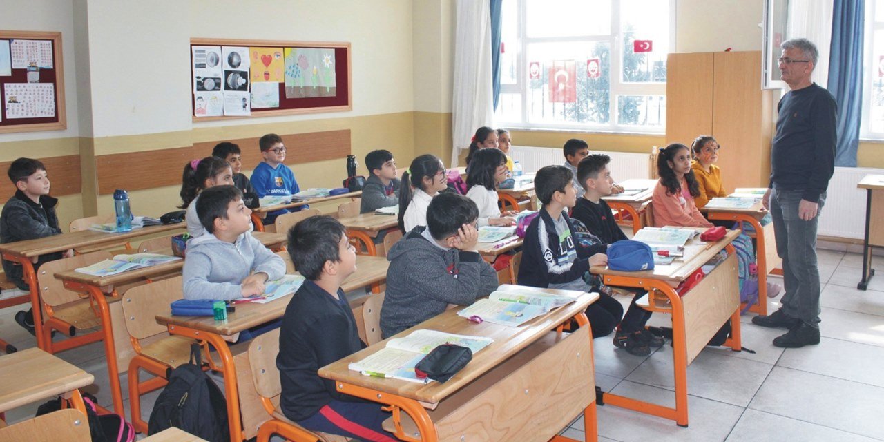 TÜİK açıkladı: Türkiye'de okur yazarlık oranı yüzde 97,6