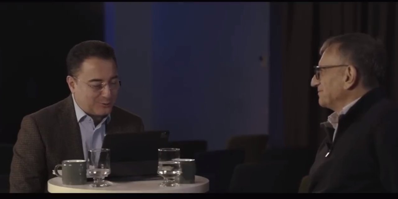Ali Babacan, seçim yasaklarını fırsata çevirdi, YouTube programını tavsiye etti
