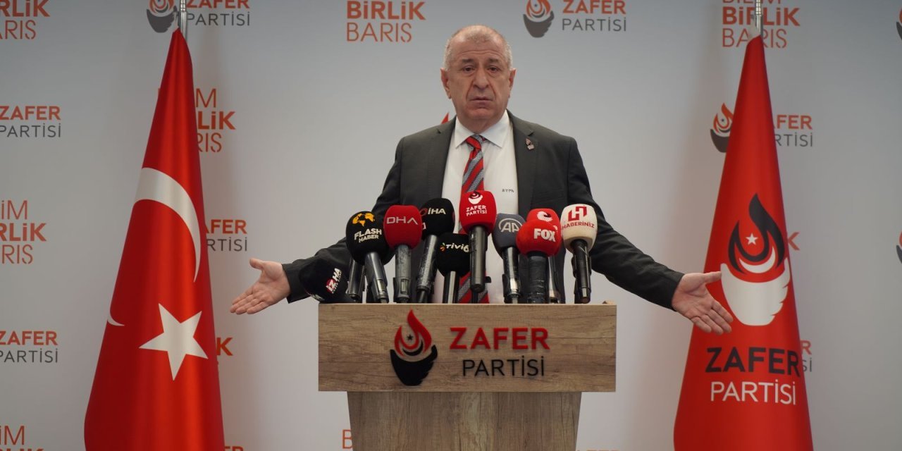 Ümit Özdağ: Ekonomiyi gireceği büyük türbülanstan çıkarma görevi Sayın Erdoğan'ın üzerindedir