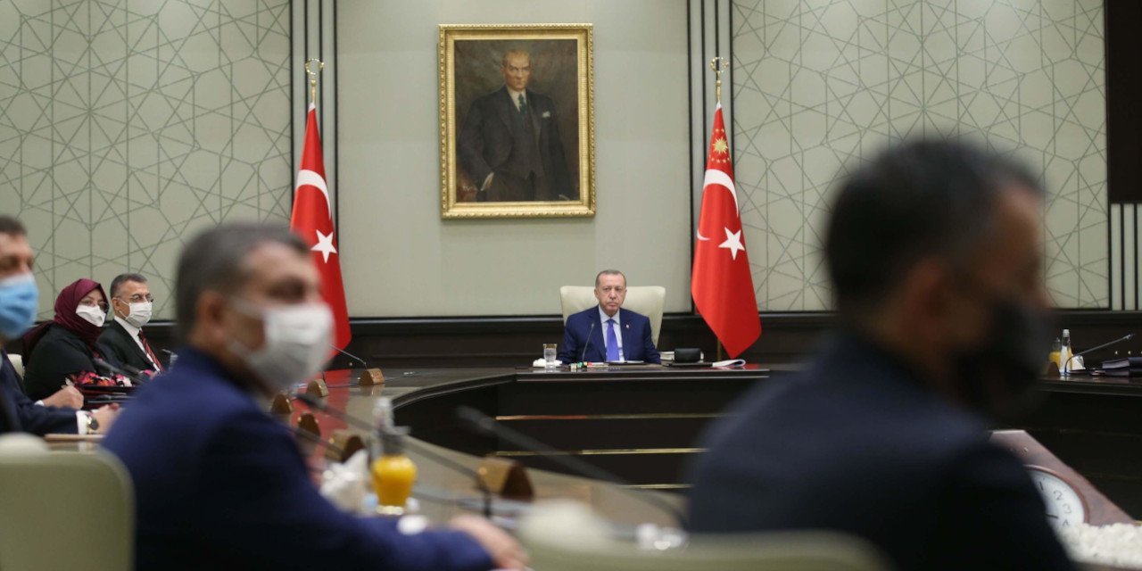 Kulis: Erdoğan bakanların yüzüne söyledi moralleri bozuk ayrıldılar: 'Hiçbiriniz yeni Kabine'de olmayacaksınız'