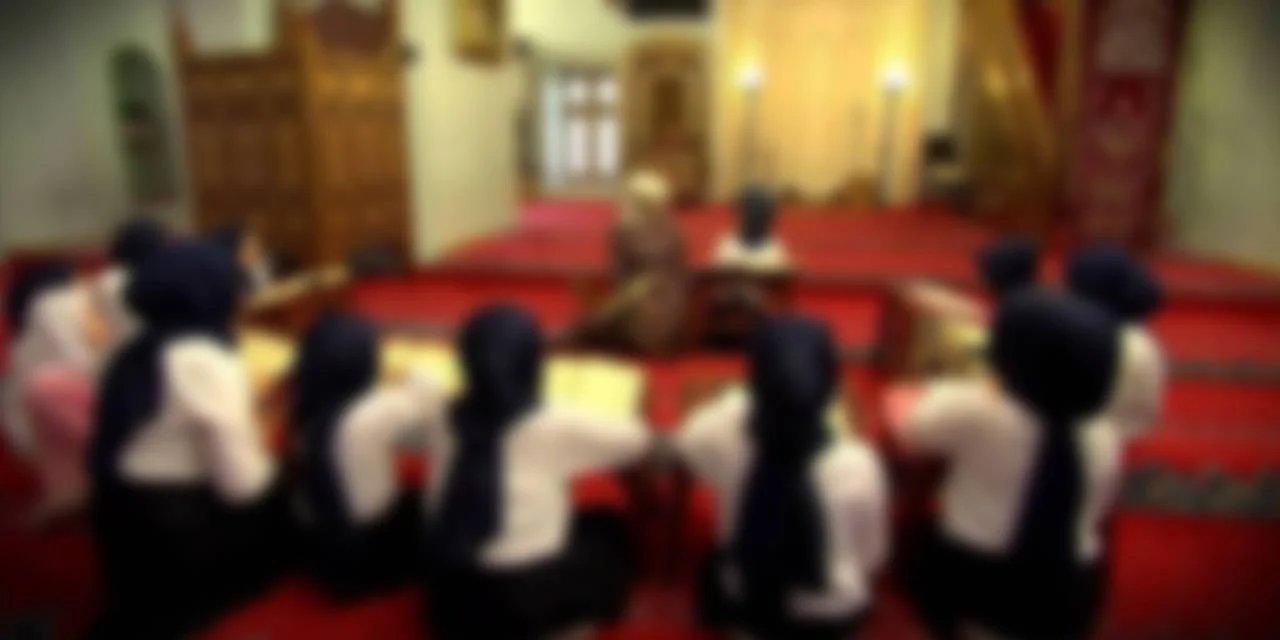 MEB Diyanetle Yarışıyor: Dini Eğitime Para Yağmış