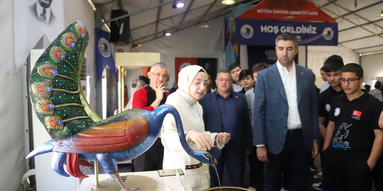 ‘Cezeri’nin Olağanüstü Makineleri’ Sergisi Meraklılarının Yoğun İlgisi Eşliğinde Açıldı