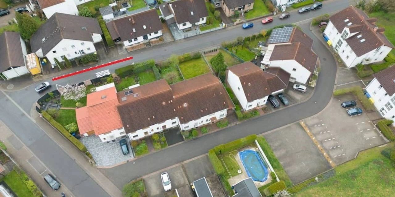 Açık artırmayla satılan sokağı alan Türk kardeşler Almanya'da kriz yarattı