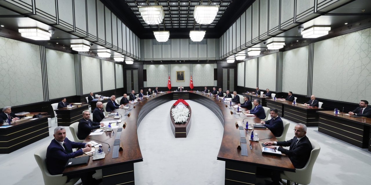 Yeni kabineden ilk kare