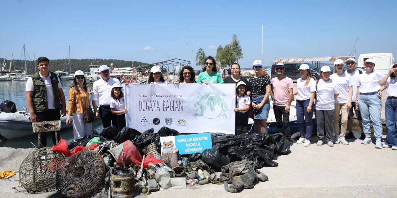 ÇEVRE GÜNÜNDE ÖĞRENCİLERDEN ANLAMLI ETKİNLİK