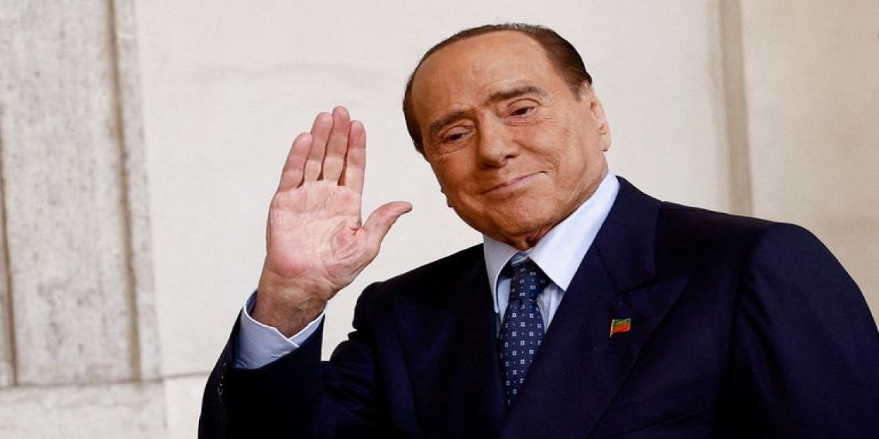 Silvio Berlusconi hayatını kaybetti