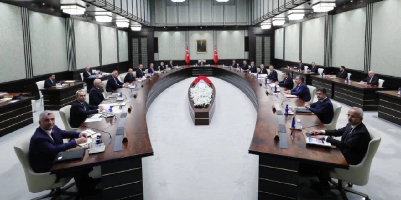 Yeni kabine, ikinci kez toplanıyor! Masada asgari ücret var