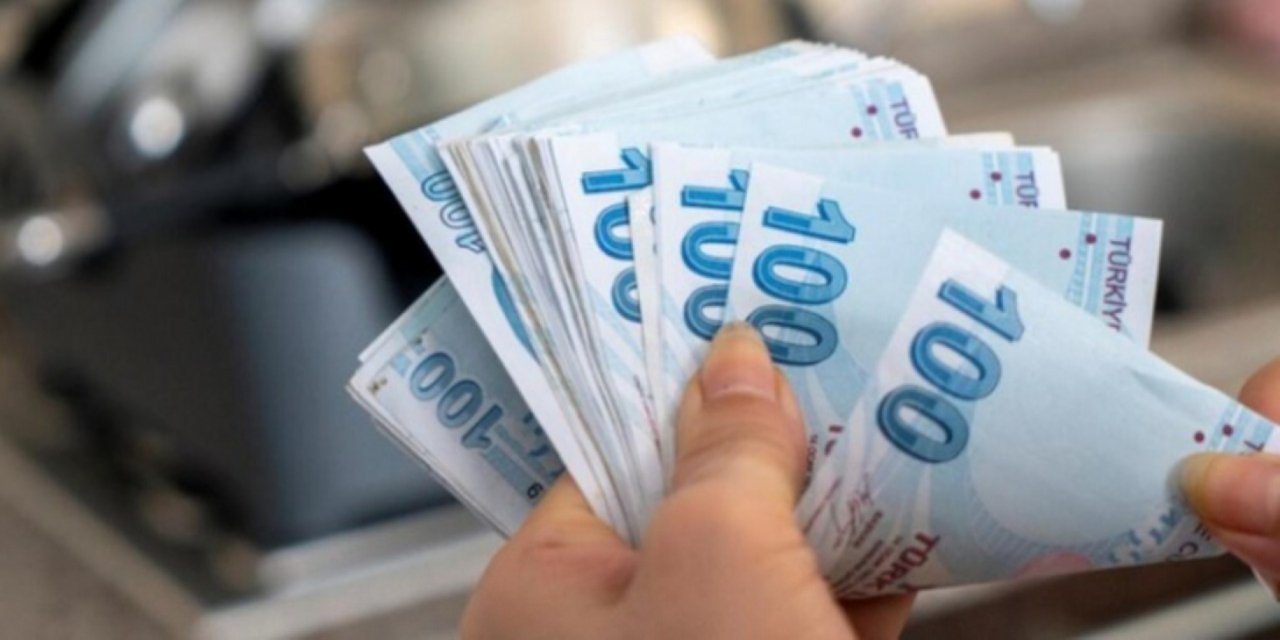 Emekli maaşı ve bayram ikramiyesinde ödeme tarihi belli oldu