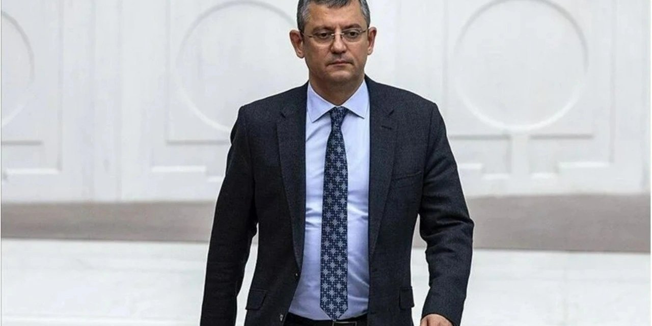 'CHP Genel Başkanlığı'na aday mısınız?' sorusuna Özgür Özel'den yanıt