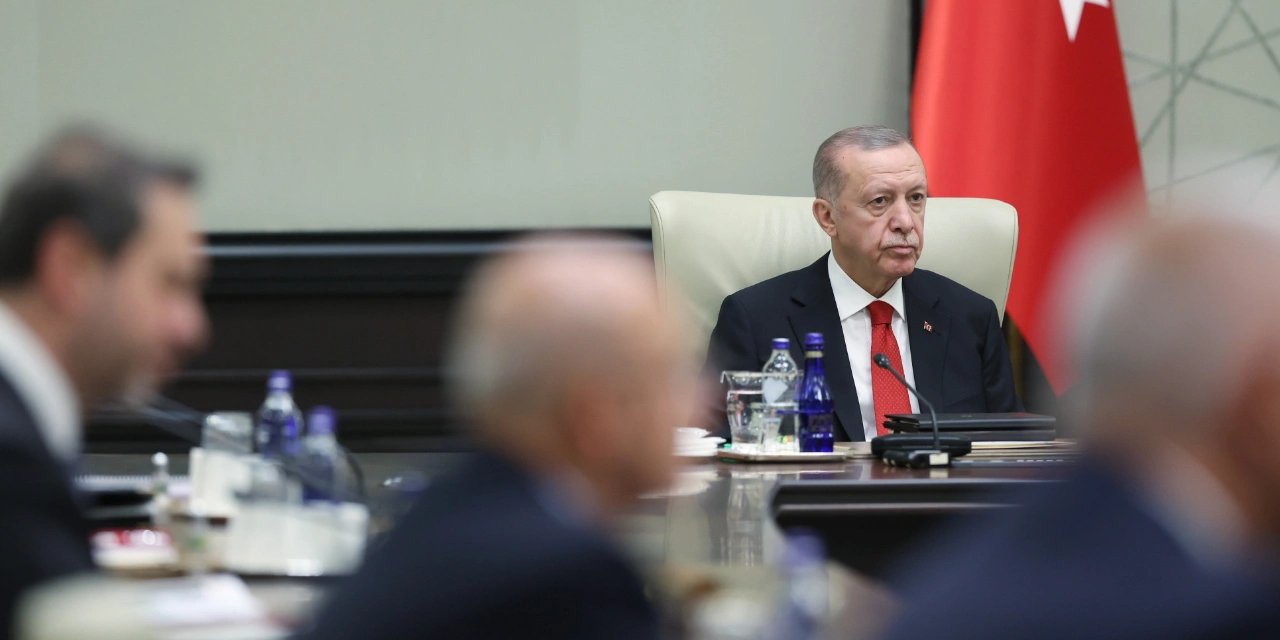 'Gölge kabinede' dikkat çeken detay: 'Erdoğan yine ilginç bir iş yaptı'