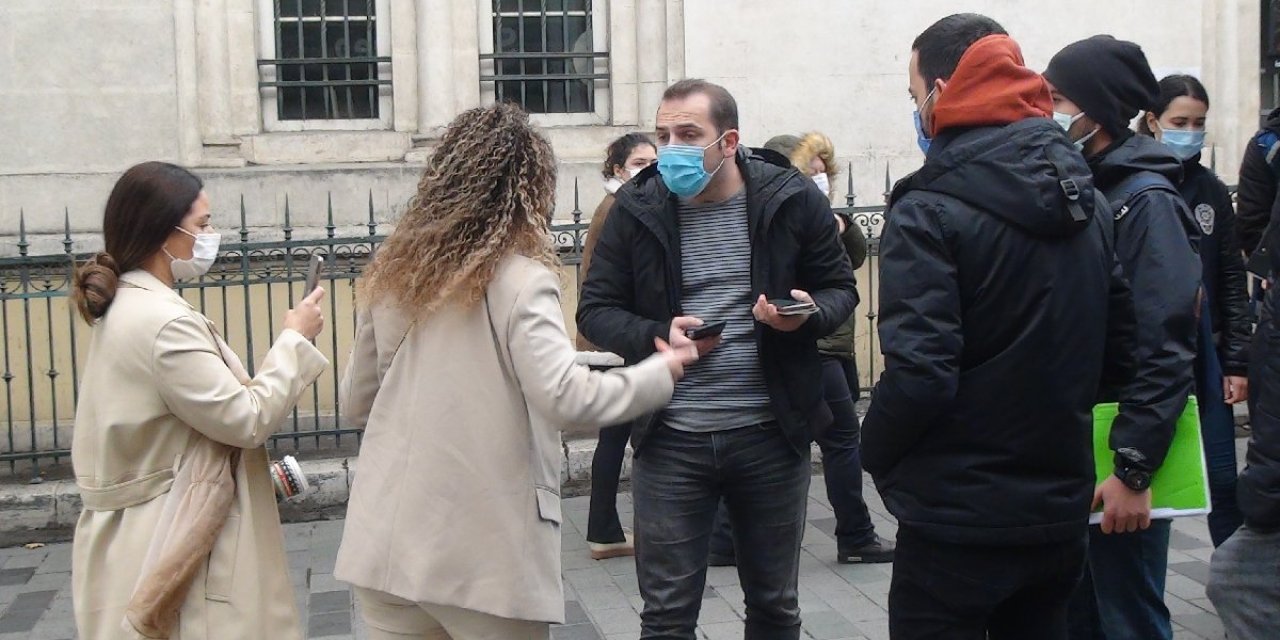 Polislere 'kapa çeneni' diyen kadın turistler gözaltına alındı