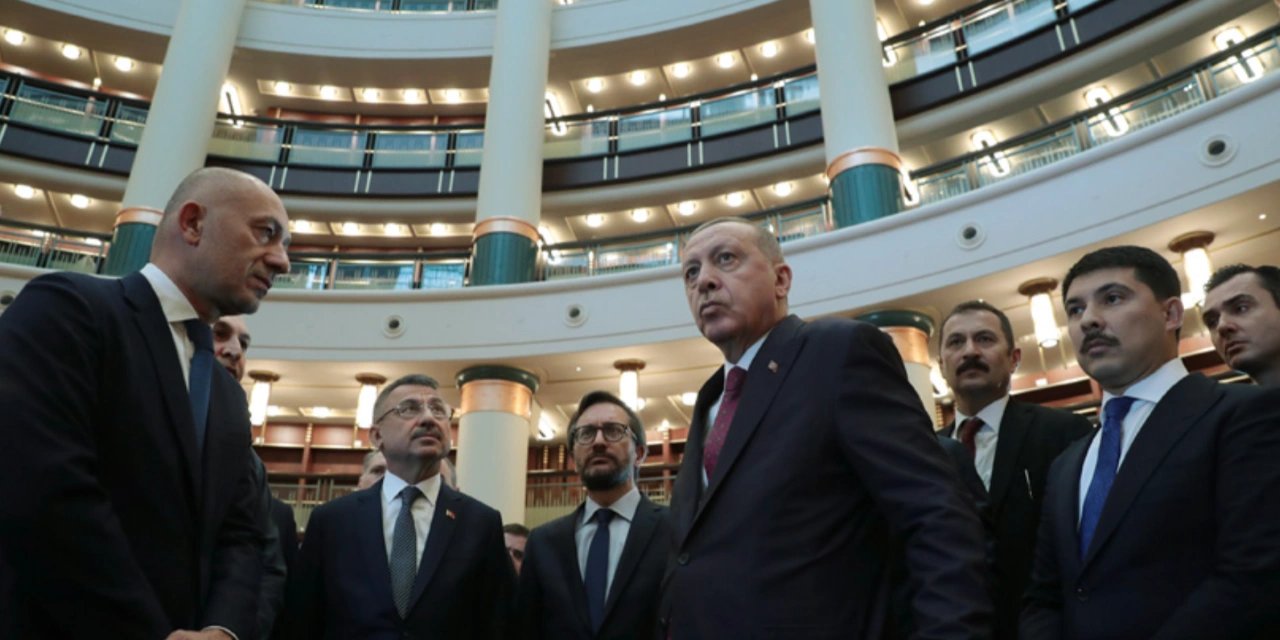 Kulis: Saray'da yeni dönem başlıyor, 'boşuna yarıştılar, ikisine de yar olmayacak'