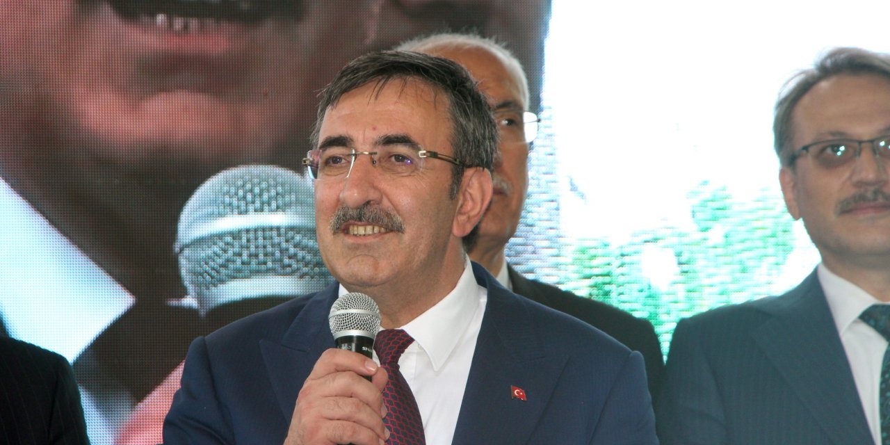 Cumhurbaşkanı Yardımcısı Yılmaz: Yeni asgari ücret hayırlı olsun