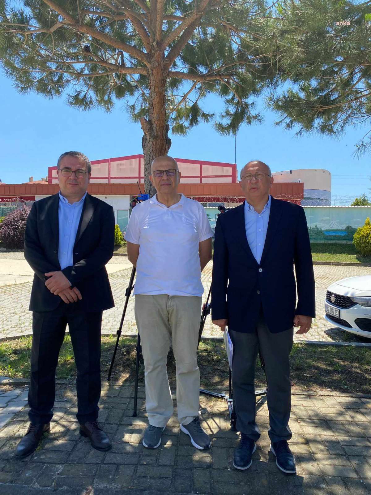 CHP heyeti, gazeteci Merdan Yanardağ'ı cezaevinde ziyaret etti