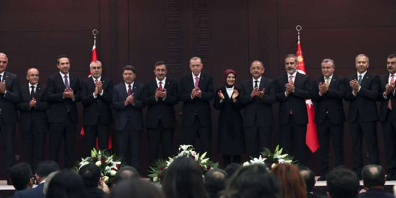 AKP kulislerinde konuşulanlar sızdı: Kabinede ilk değişecek bakanlar kimler olur?