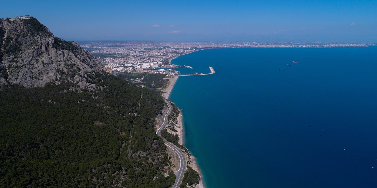 ‘Deniz kıyılarının yaşanmaması gereken yerler olduğunu insanoğlu bir gün anlayacak'
