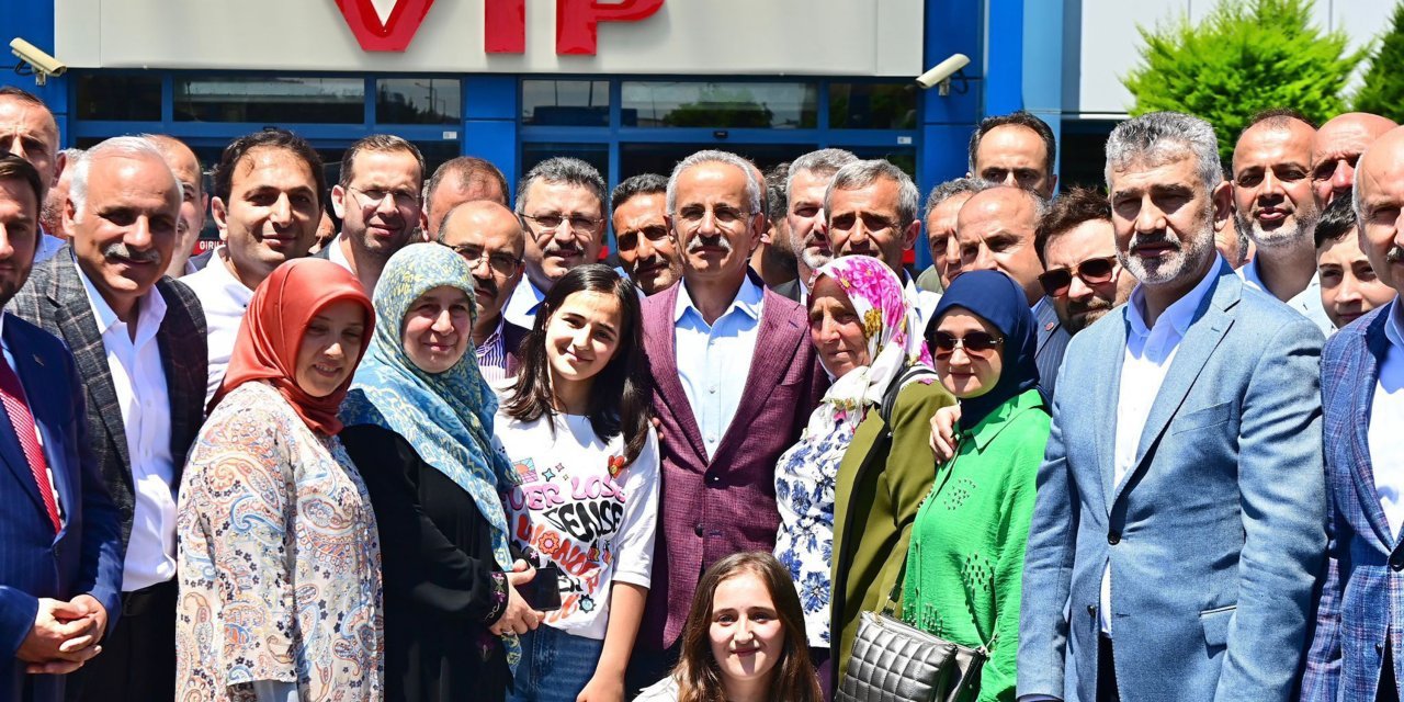 Ulaştırma Bakanı açıkladı: Trabzon’a yeni havalimanı yapılacak