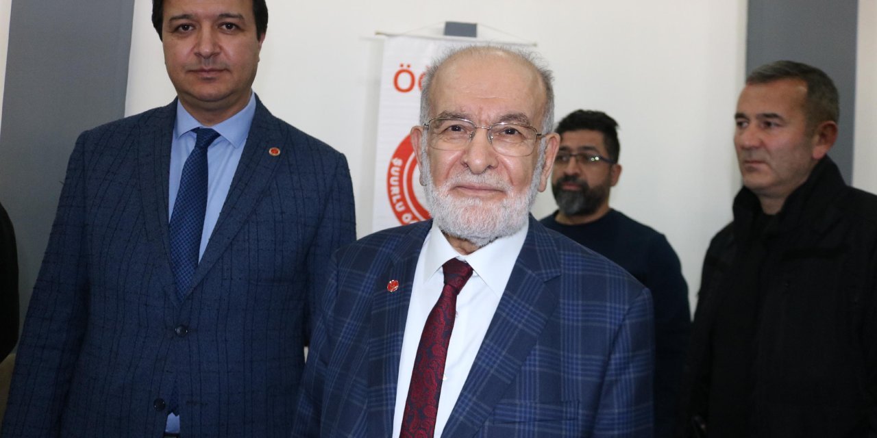 Karamollaoğlu: Bir mitingde 7 kişi konuşur mu! Bunlar acemilik oldu