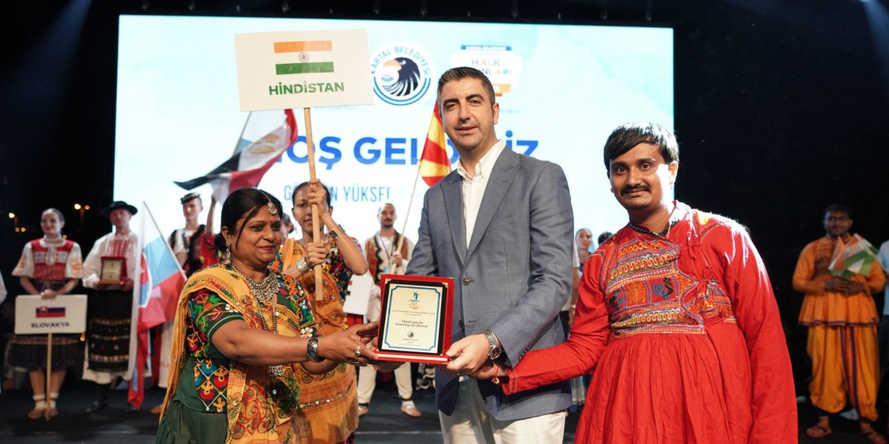 Kartal’da, 2. Uluslararası Halk Oyunları Festivali’nde Görkemli Final