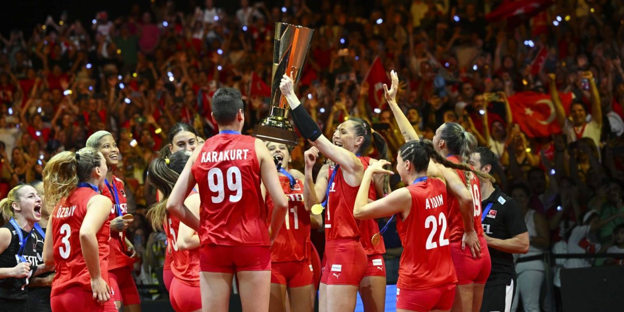 Ertuğrul Özkök: Son dakika smacı; dün bu posteri kim yayınladıysa işte ona “Helal olsun” diyorum!