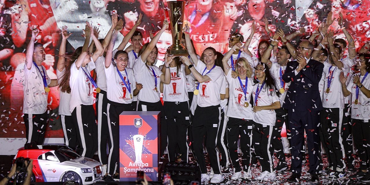 Filenin Sultanları Kupayı Türkiye’ye Getirdi!