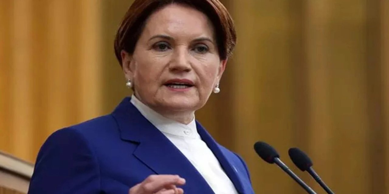 Akşener onları işaret etti: 10 binlerce insan dışarıda heyecan içinde ama öğrendim ki masadakilerin anlaşmadan haberi yokmuş
