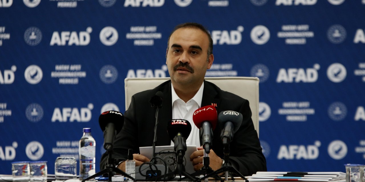 Bakan Kacır’dan gençlere vergisiz telefon ve ikinci S-400 açıklaması