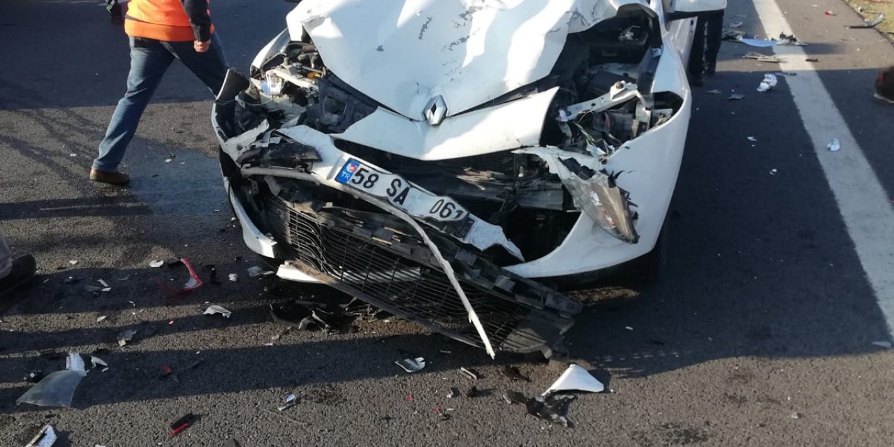 Sürücüden özür dilemek için otomobilinden indi, arkasındaki aracın çarpmasıyla öldü