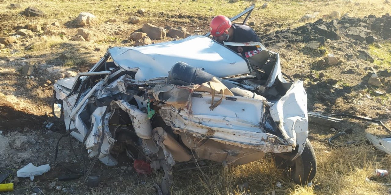 Şanlıurfa'da otomobil takla attı: 2 kardeş öldü, 2 kişi yaralandı