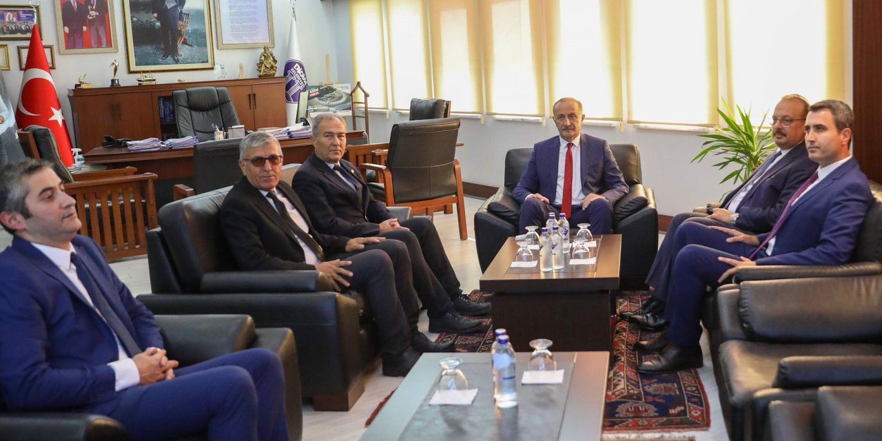 AYDIN VALİSİ CANBOLAT’TAN, BAŞKAN ATABAY’A İADE-İ ZİYARET