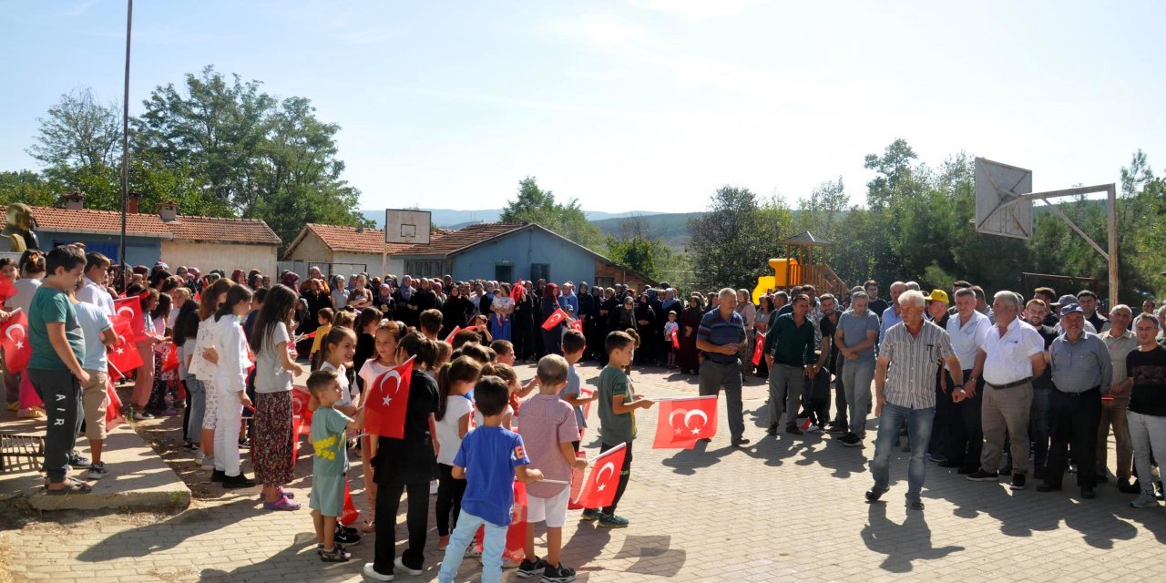 Okulları depreme dayanıksız çıktı; veliler 170 öğrenciyi taşımalı sistemle okula göndermedi