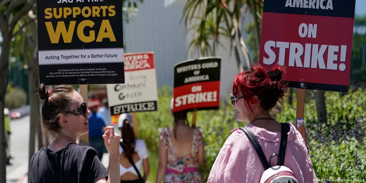 Hollywood'da senaristlerin tarihi grevi sona erdi; oyuncuların grevi sürüyor