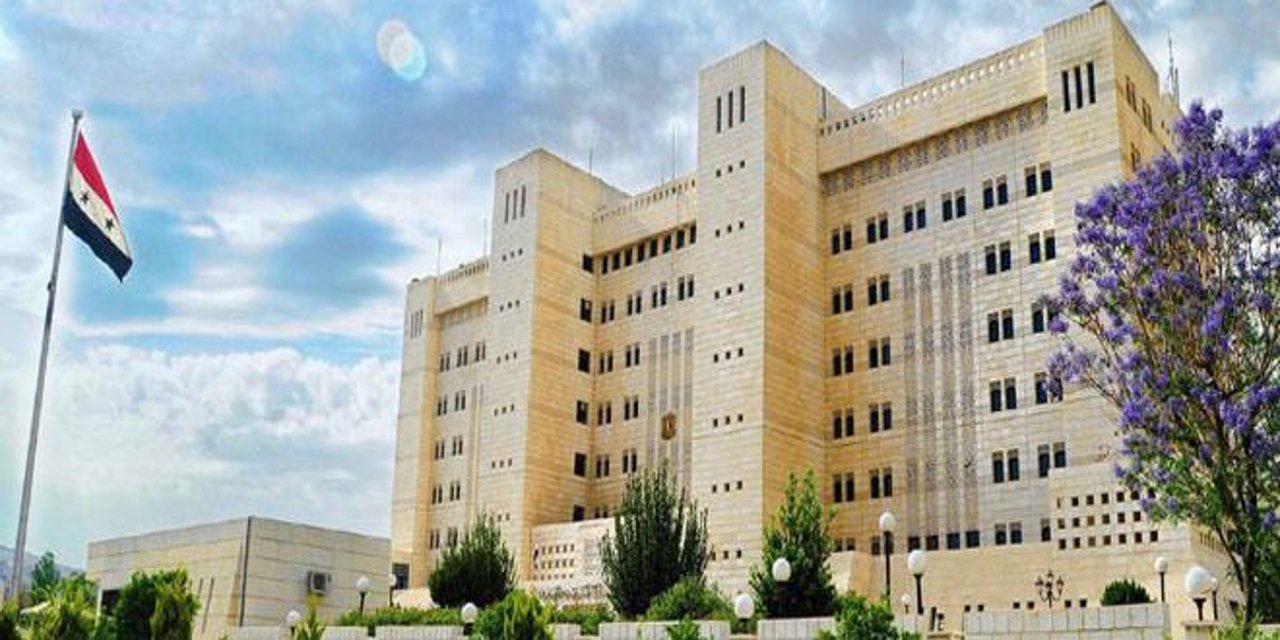 Suriye'de Harp Okulu mezuniyet törenine hava araçlarıyla saldırı: Ölü sayısı 60'ın üzerinde