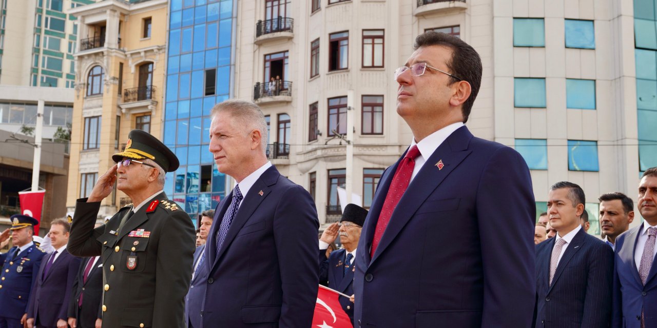 İstanbul'un kurtuluşunun 100. yıldönümü Taksim'de törenle kutlandı