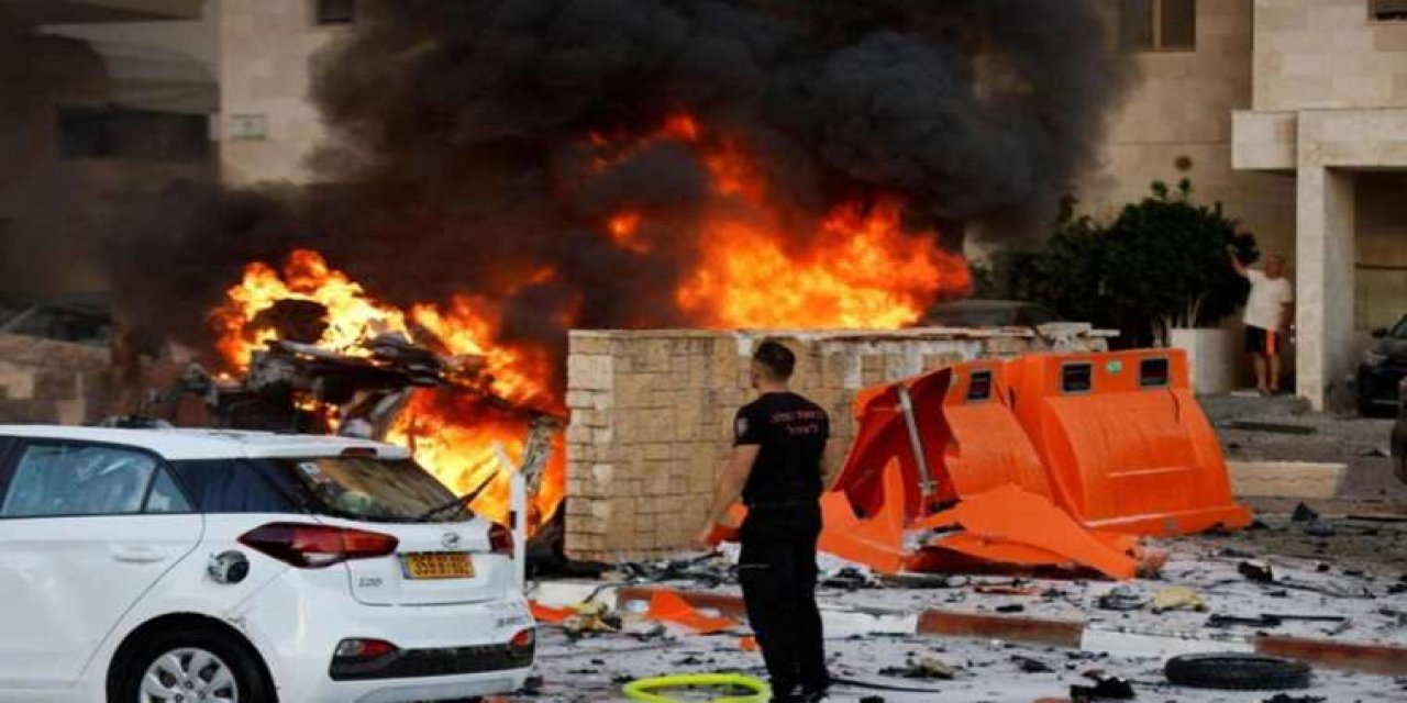 İsrail Gazze'ye saldırı başlattı: Savaş ilan etti