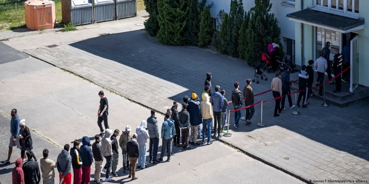 Türkiye'den iltica başvurularında yüzde 100'den fazla artış