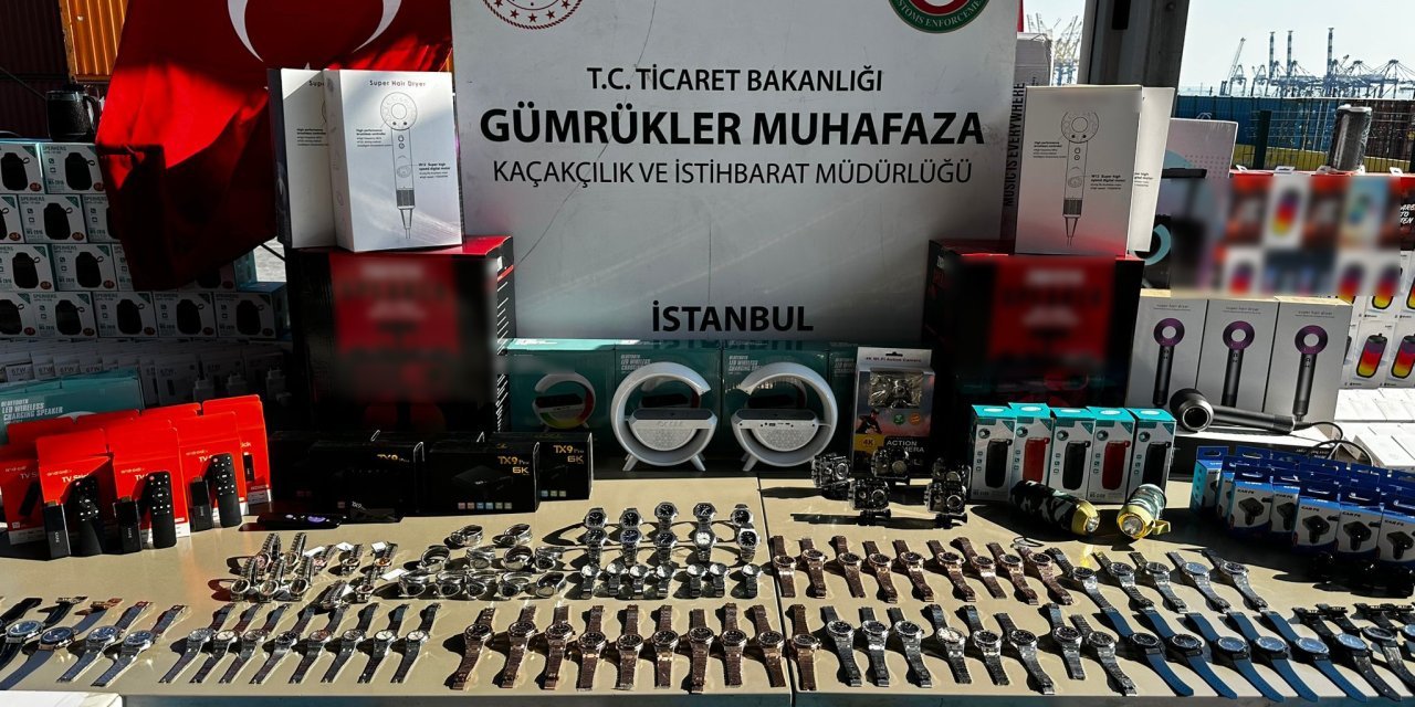 Çin'den getirilen 21 milyon 782 bin lira değerindeki binlerce parça kaçak elektronik eşyaya el konuldu