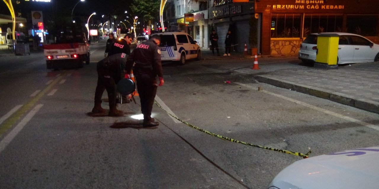 Kocaeli'de gece cadde ortasında iki grup birbirine kurşun yağdırdı