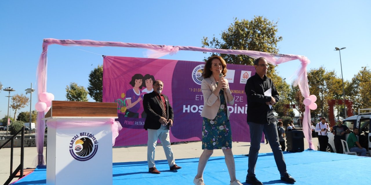 Kartal’da ‘Pembe Patika Yürüyüşü’ ile Meme Kanserine Dikkat Çekildi